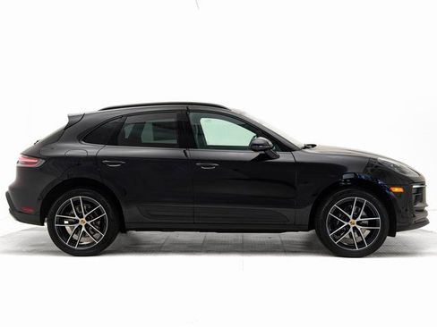 New 2025 Porsche Macan image 32