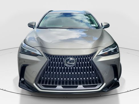 Certified 2024 Lexus NX 250 FWD w/ Towing Package (2000 Lbs) image 2