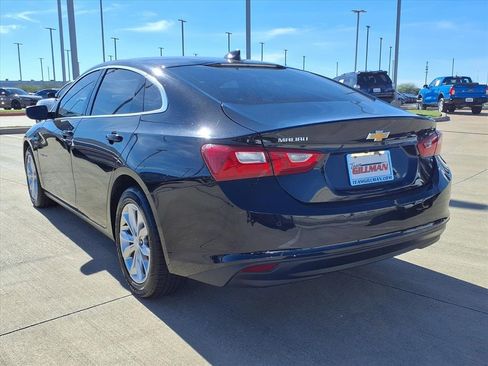 Used 2024 Chevrolet Malibu LT image 2