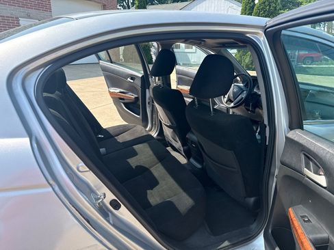 Used 2011 Honda Accord EX image 13