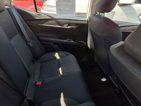 Used 2025 Toyota Camry LE FWD image 10