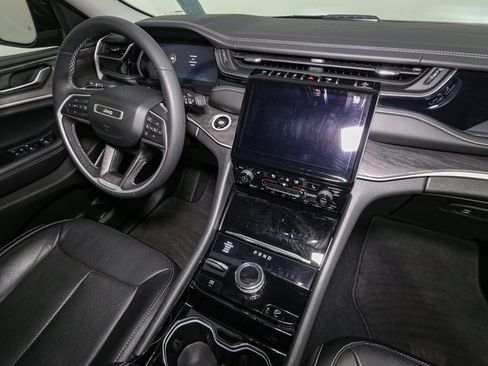 Used 2022 Jeep Grand Cherokee Limited 4xe w/ Luxury Tech Group II image 19