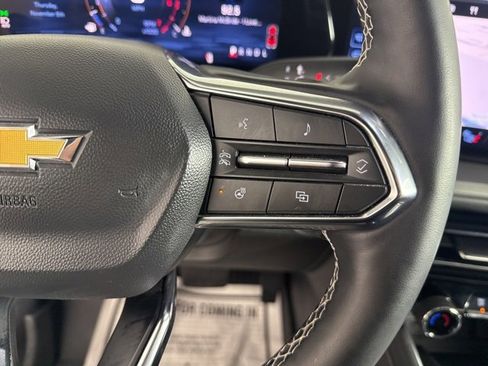 Used 2024 Chevrolet Traverse LT image 24