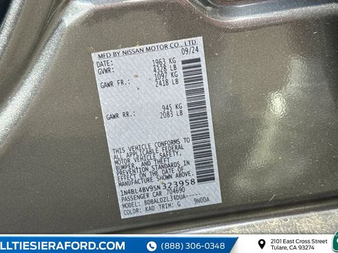 Used 2025 Nissan Altima 2.5 S FWD image 35