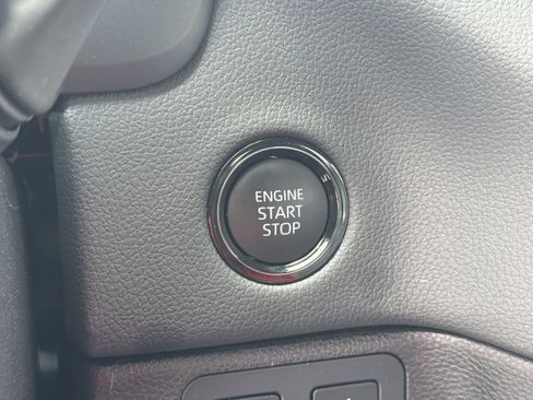 Certified 2025 Toyota Tundra Limited AWD/4WD image 13
