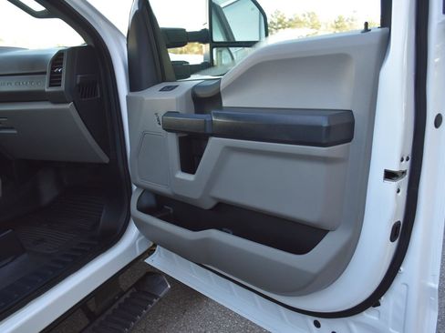 Used 2021 Ford F350 XL w/ Power Equipment Group image 12