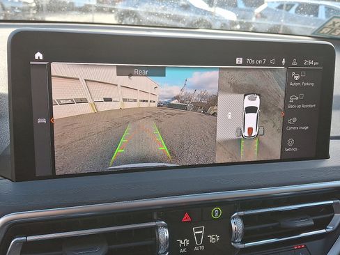 Used 2024 BMW X3 xDrive30i w/ Premium Package w/ZPA image 19