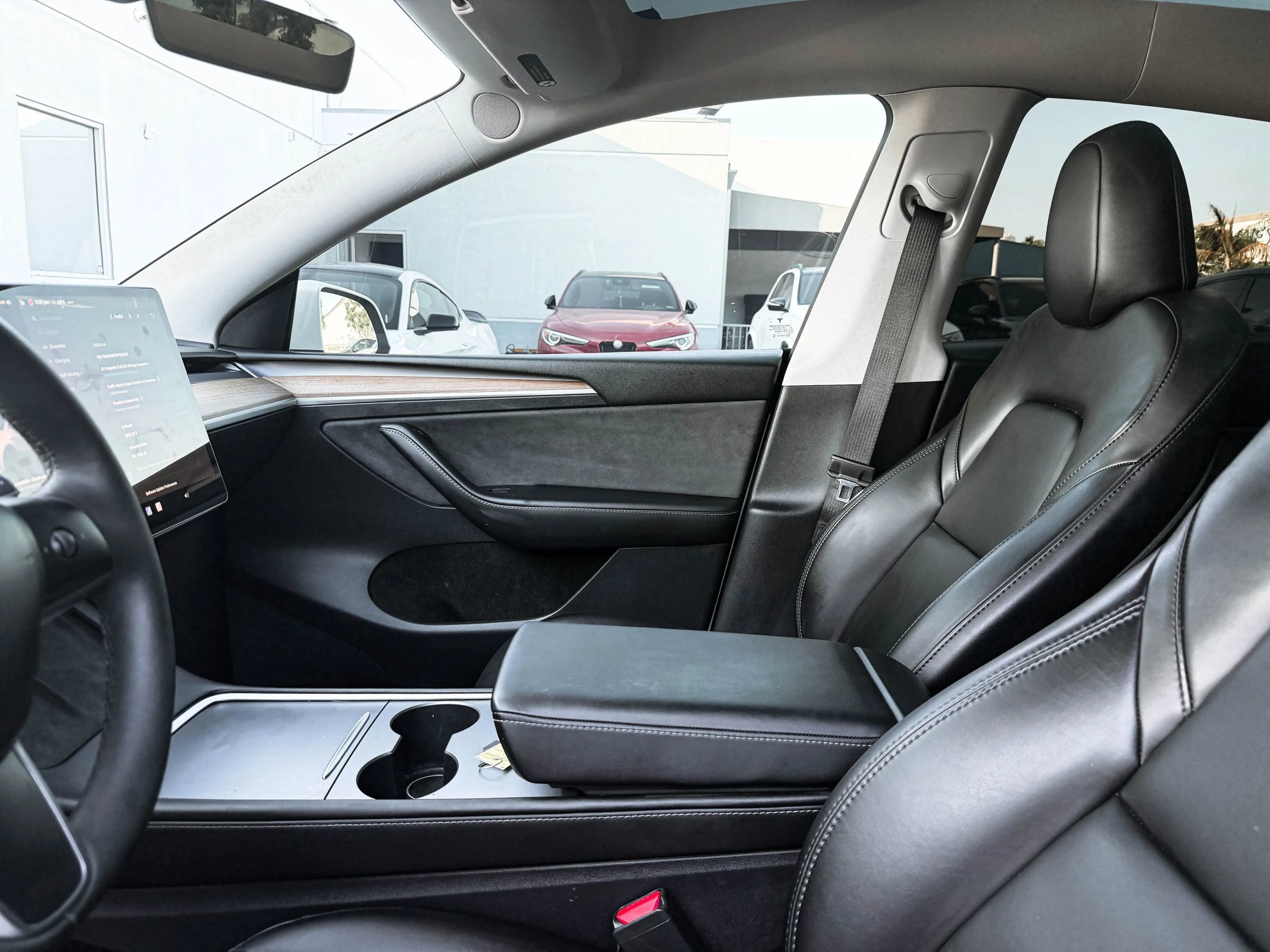 Used 2023 Tesla Model Y Performance AWD/4WD image 21