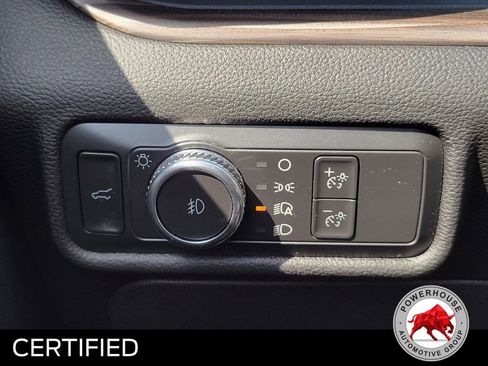 Used 2022 Ford Explorer Limited w/ Equipment Group 301A image 30