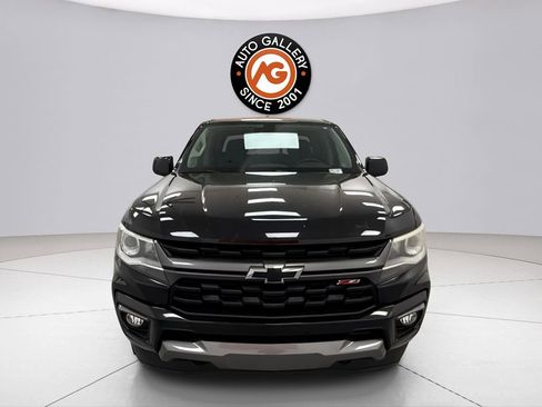 Used 2022 Chevrolet Colorado Z71 w/ Safety Package RWD image 2