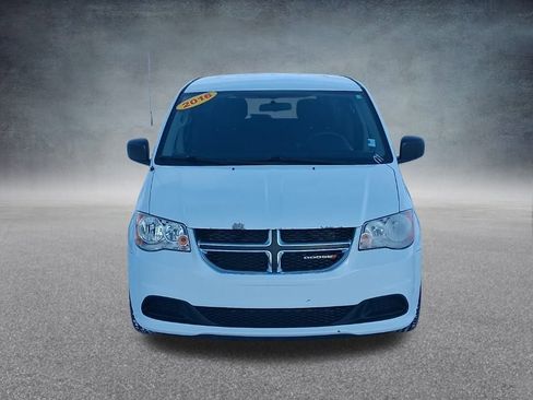 Used 2016 Dodge Grand Caravan SE w/ Quick Order Package 29E SE image 3