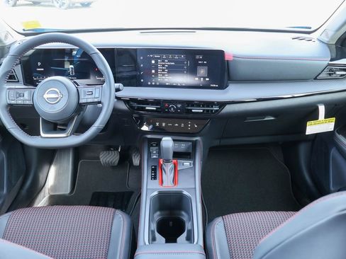 New 2026 Nissan Kicks SR image 6