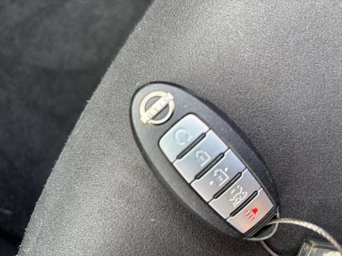 Used 2025 Nissan Altima 2.5 SV FWD image 24