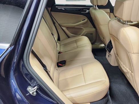 Used 2023 Porsche Macan S AWD/4WD image 21