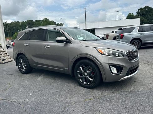 Used 2016 Kia Sorento SX AWD/4WD image 4