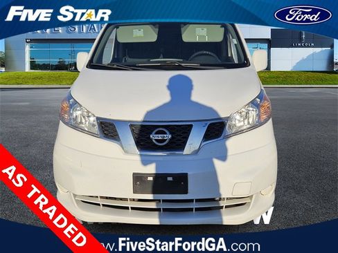 Used 2015 Nissan NV200 SV w/ Technology Package image 2