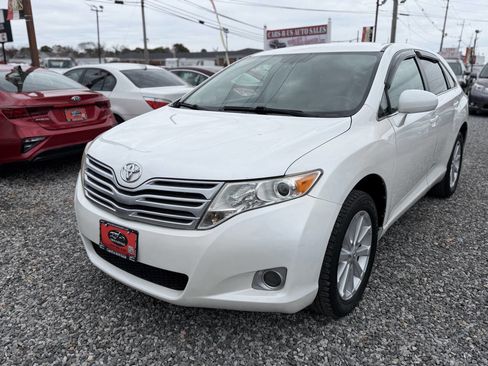 Used 2010 Toyota Venza image 3