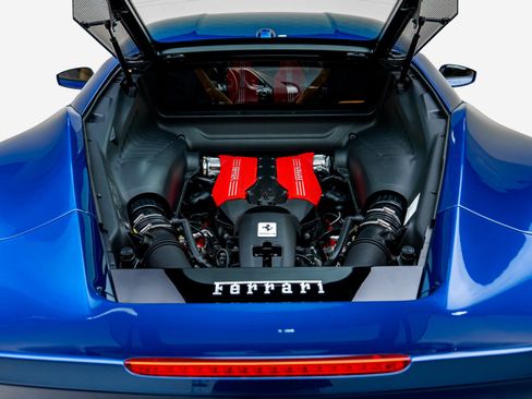 Used 2017 Ferrari 488 GTB RWD image 37