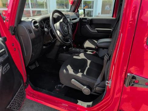 Used 2016 Jeep Wrangler Unlimited Sport w/ Quick Order Package 24S AWD/4WD image 15