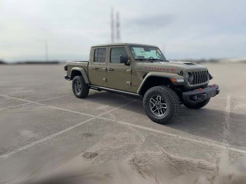 New 2026 Jeep Gladiator Mojave image 16
