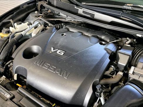 Used 2023 Nissan Maxima SR FWD image 28
