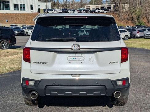 Used 2023 Honda Passport EX-L image 5