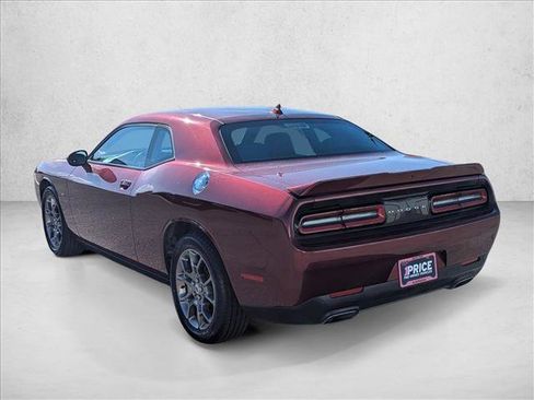 Used 2017 Dodge Challenger GT w/ Driver Convenience Group image 7
