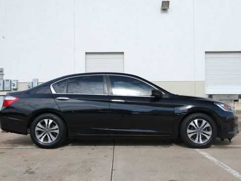 Used 2015 Honda Accord LX image 12
