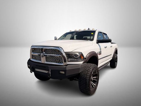 Used 2014 RAM 3500 Laramie w/ Convenience Group AWD/4WD image 2
