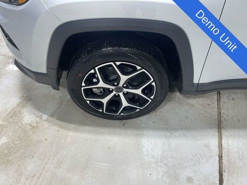 New 2026 Jeep Compass Limited AWD/4WD image 10