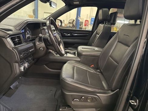 Used 2021 GMC Yukon Denali w/ Denali Premium Package AWD/4WD image 11