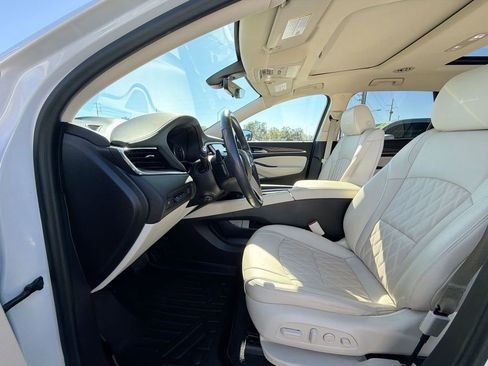 Used 2023 Buick Enclave Avenir w/ Avenir Technology Package image 8