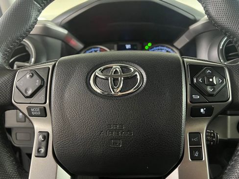 Certified 2022 Toyota Tacoma SR5 image 28