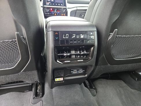 Used 2024 Jeep Grand Cherokee L Laredo AWD/4WD image 34