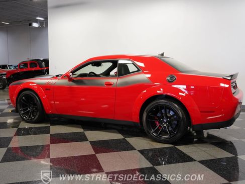 Used 2022 Dodge Challenger R/T Scat Pack RWD image 9