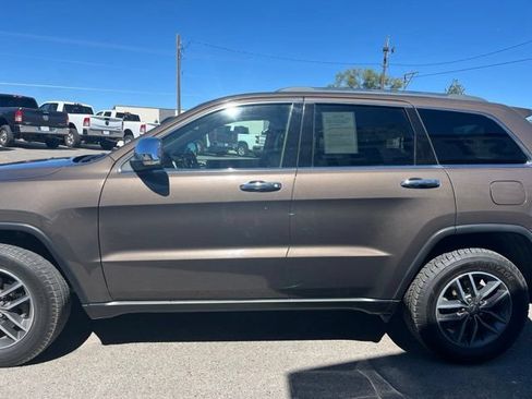 Used 2018 Jeep Grand Cherokee Limited w/ Luxury Group II RWD image 6