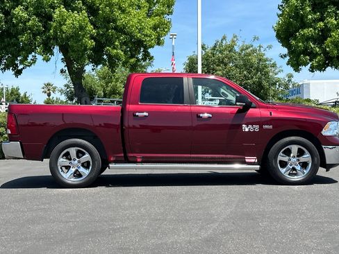 Used 2017 RAM 1500 Lone Star AWD/4WD image 3
