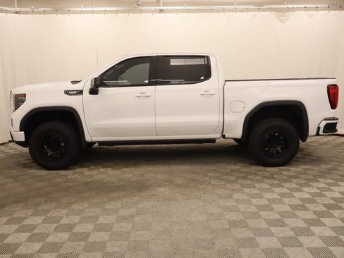 Used 2023 GMC Sierra 1500 AT4 w/ AT4 Premium Package AWD/4WD image 2