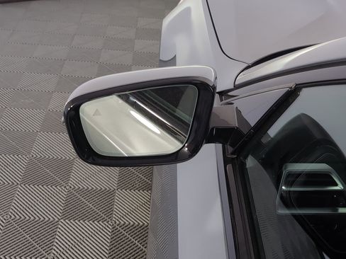 Used 2026 BMW 330i Sedan w/ M Sport Package image 21