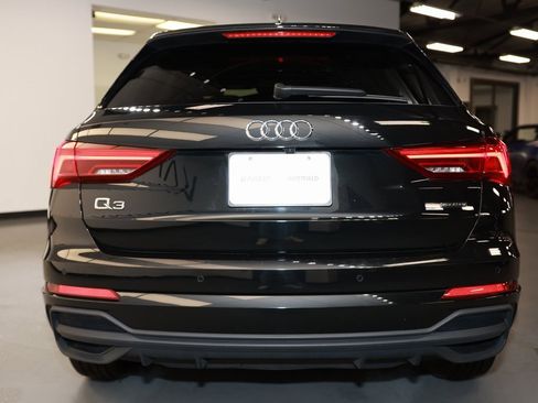 Used 2023 Audi Q3 2.0T Premium image 6