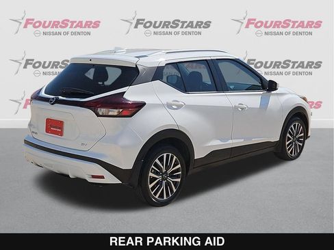 Used 2022 Nissan Kicks SV FWD image 4