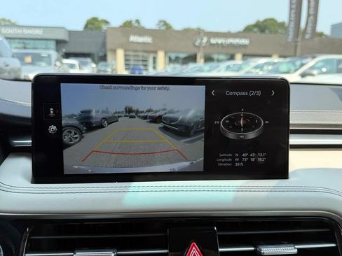 Certified 2025 Genesis G70 2.5T AWD/4WD image 23