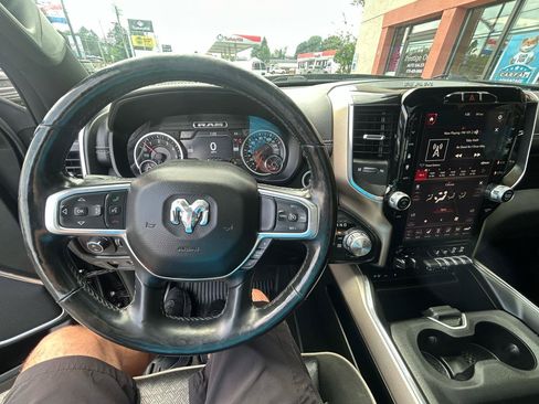 Used 2019 RAM 1500 Laramie AWD/4WD image 13