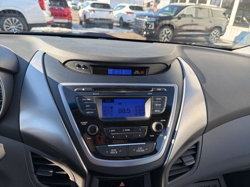 Used 2013 Hyundai Elantra GLS image 18