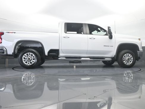 Used 2024 Chevrolet Silverado 2500 LT w/ Convenience Package image 66