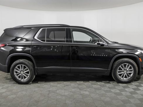 Used 2023 Chevrolet Traverse LT FWD image 12