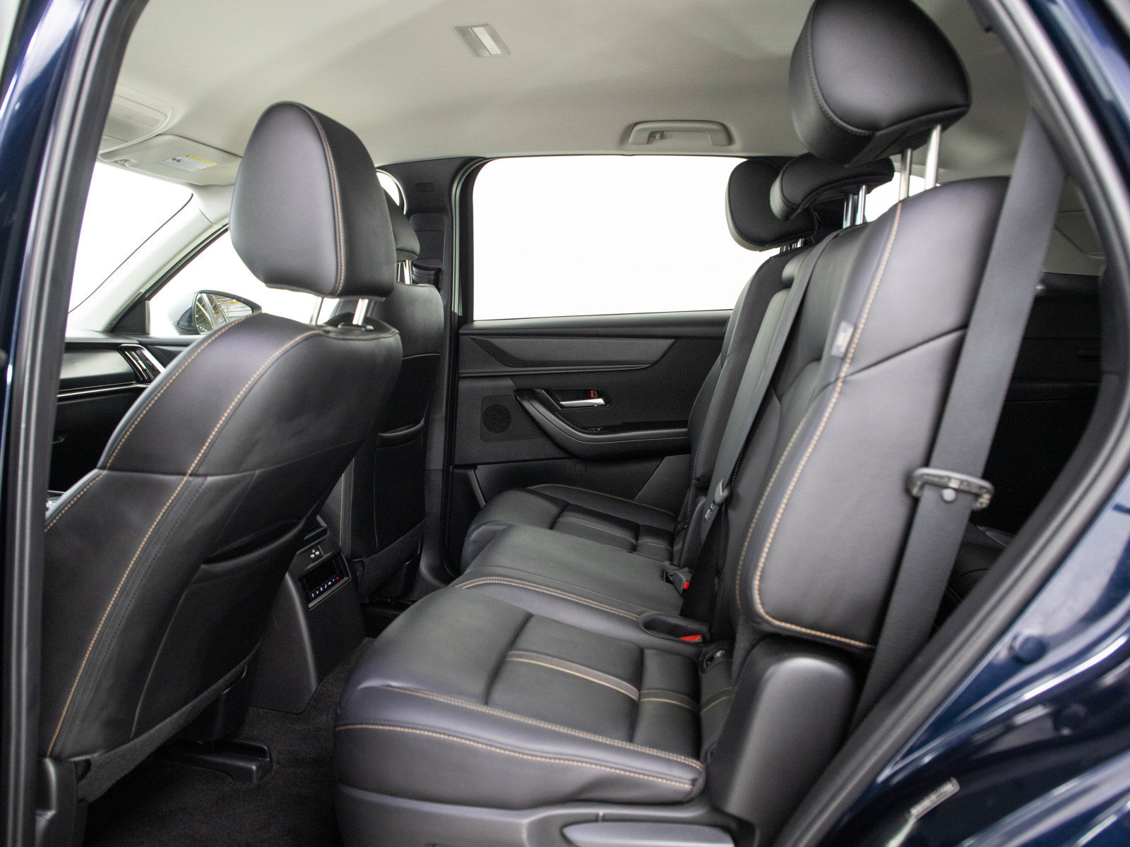 Used 2024 MAZDA CX-90 3.3 Turbo w/ Select Package AWD/4WD image 16
