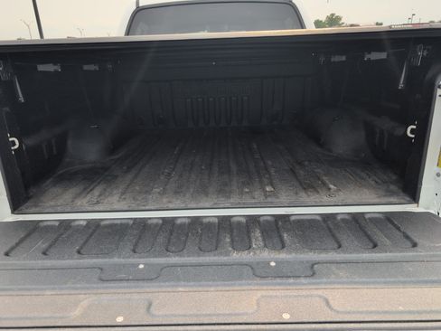 Used 2020 Toyota Tundra Limited w/ Limited Premium Package AWD/4WD image 5