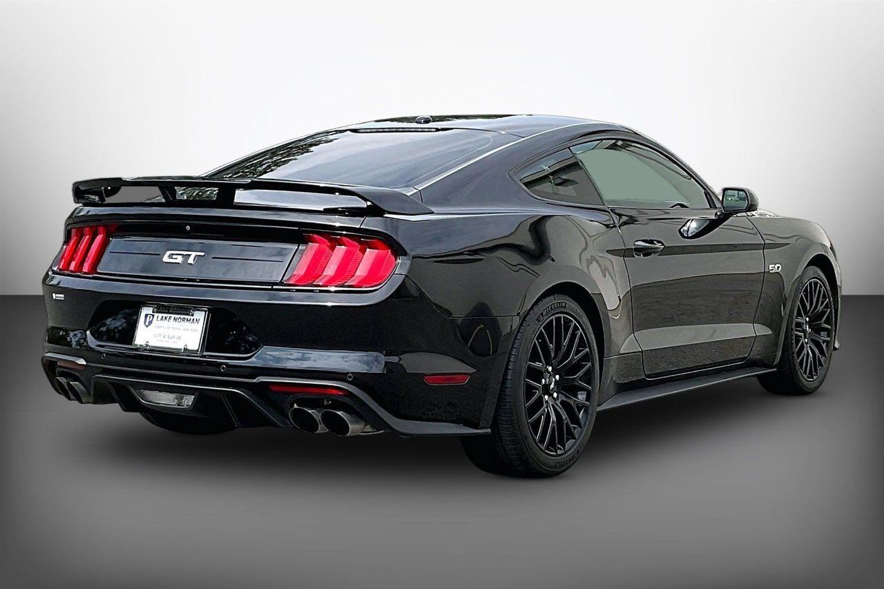 Used 2020 Ford Mustang GT w/ GT Performance Package RWD image 8