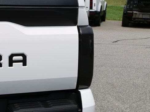 Used 2022 Toyota Tundra SR w/ SR Tow Package RWD image 7